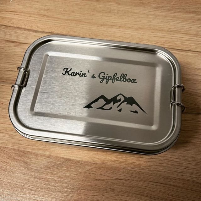 Lunchbox mit Gravur 
#gravur #lunchbox #geschenkidee #personalisiertegeschenke #edelstahl #brotdose #jausenbox #kaufregional #ichkauflokal