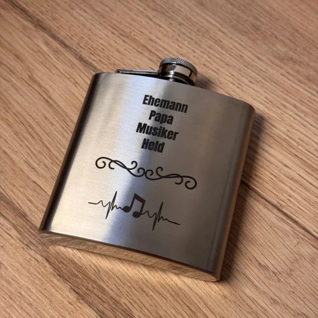Flachmann mit Gravur personalisiert #flachmann #gravur #geschenkidee #personalisiertegeschenke