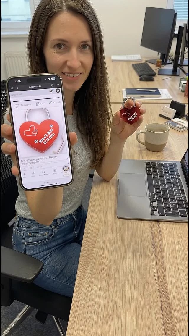 Auch noch schnell auf der Suche nach einem Geschenk zum Valentinstag? Wie wärs mit einem Liebesschloß mit Gravur personalisiert! www.gravuro.at #geschenkidee #valentinstag